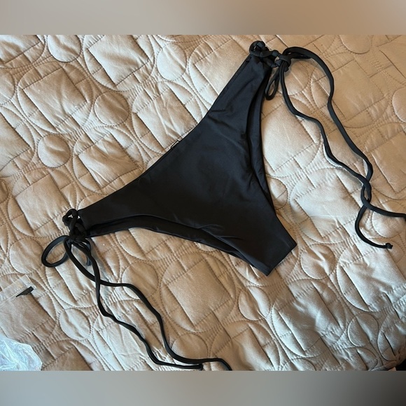 Tavik Bebe Mini Bikini Bottom in Black NWT - Picture 4 of 15